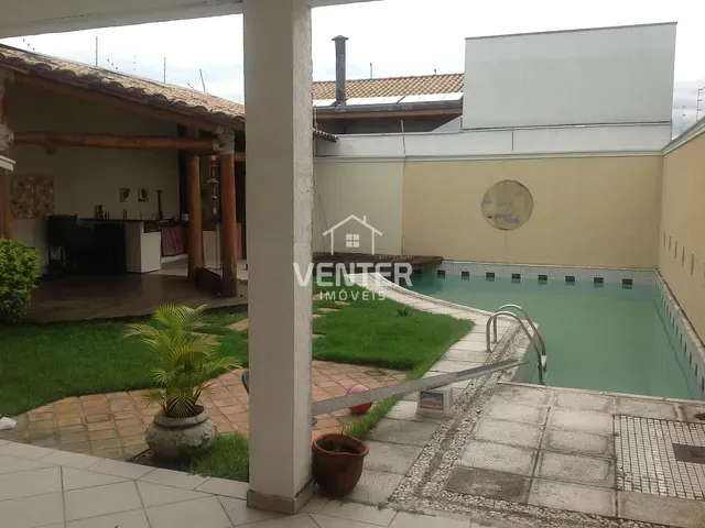 Casa com 480m² 3 quartos e 4 banheiros, à venda, no bairro Jardim das Nações em Taubaté