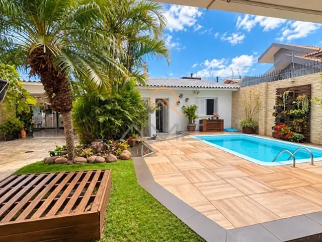 Casa com 396m² 4 quartos e 4 banheiros, à venda, no bairro Areal em Pelotas