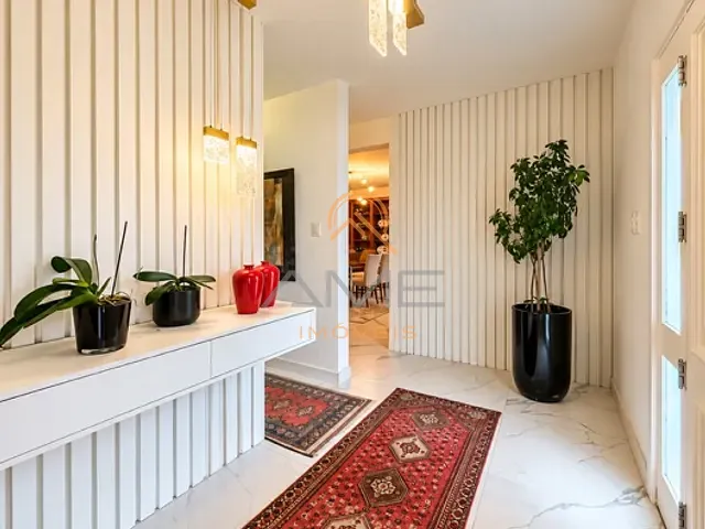 Casa com 396m² 4 quartos e 4 banheiros, à venda, no bairro Areal em Pelotas