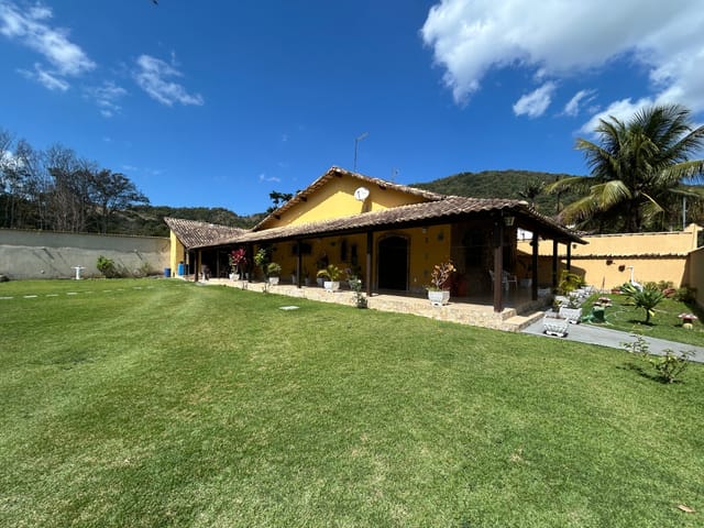 Casa com 720m² 3 quartos e 3 banheiros, à venda, no bairro Várzea das Moças em Niterói