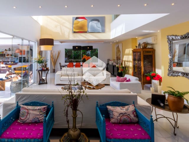 Casa com 600m² 5 quartos e 7 banheiros, à venda ou para alugar, no bairro Barra da Tijuca em Rio de Janeiro