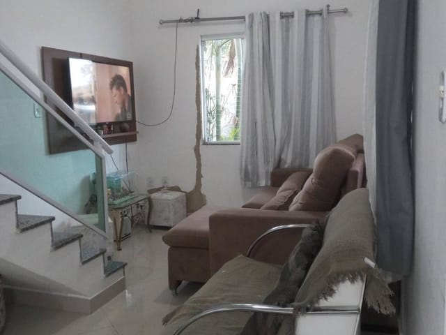 Casa com 180m² 3 quartos e 3 banheiros, à venda, no bairro Alphaville em Campos dos Goytacazes