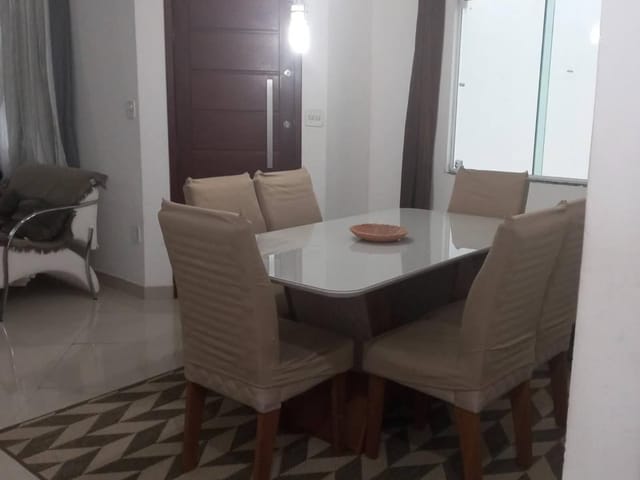 Casa com 180m² 3 quartos e 3 banheiros, à venda, no bairro Alphaville em Campos dos Goytacazes