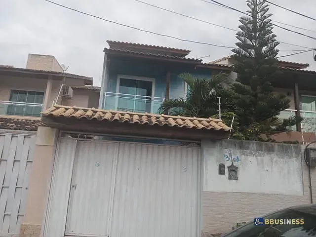 Casa com 180m² 3 quartos e 3 banheiros, à venda, no bairro Alphaville em Campos dos Goytacazes