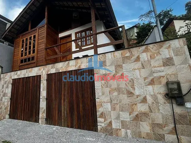 Casa 2 quartos e 2 banheiros, à venda, no bairro São Gonçalo em Paraty