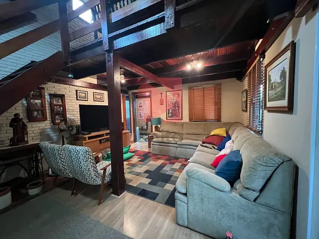 Casa 3 quartos e 1 banheiro, à venda, no bairro Jardim Elite em Pirassununga