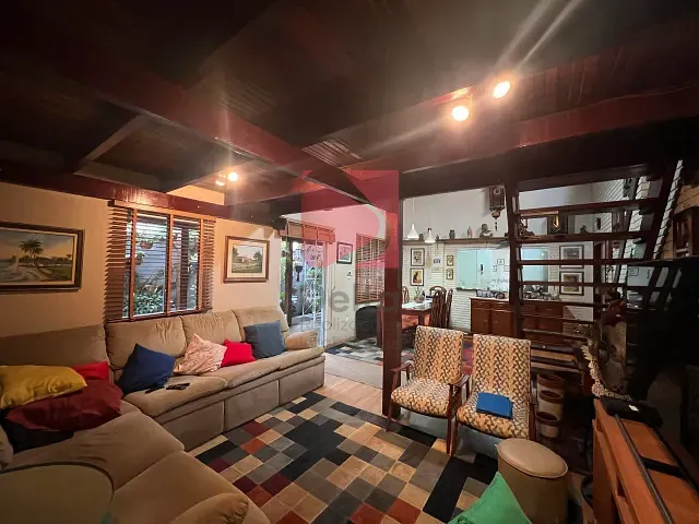 Casa 3 quartos e 1 banheiro, à venda, no bairro Jardim Elite em Pirassununga