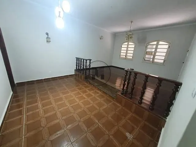 Casa com 300m² 4 quartos e 3 banheiros, à venda, no bairro Vila Comendador Rodrigues Alves em Guaratinguetá