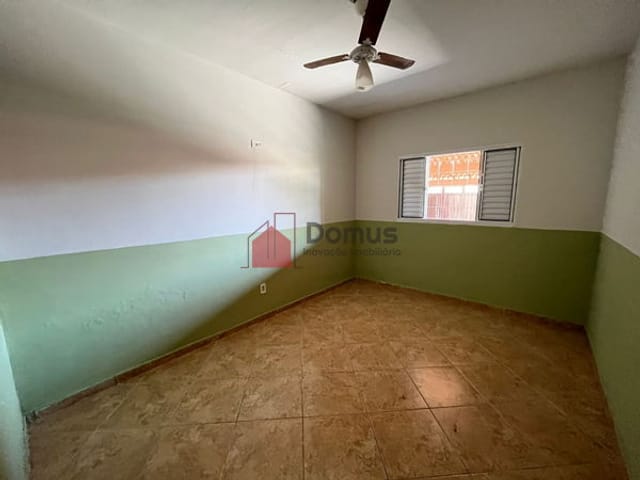 Casa com 200m², à venda, no bairro Jardim Santa Cecília em Pindamonhangaba