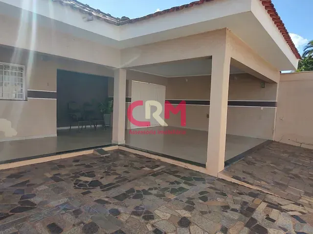 Casa com 300m² 3 quartos e 2 banheiros, à venda, no bairro Conjunto Residencial Ipiranga em Taquaritinga
