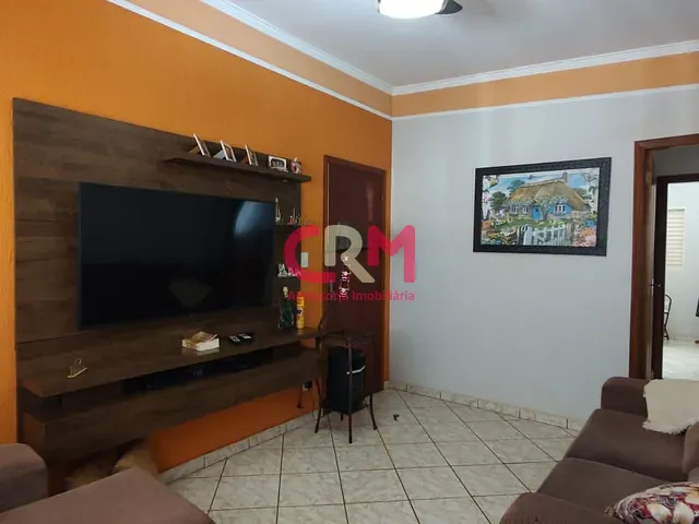 Casa com 300m² 3 quartos e 2 banheiros, à venda, no bairro Conjunto Residencial Ipiranga em Taquaritinga