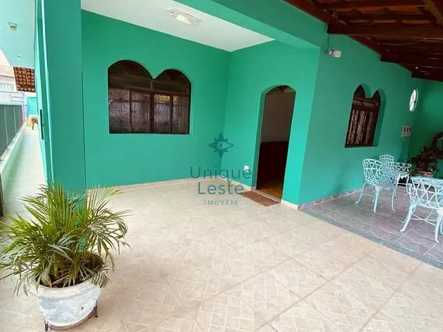 Casa com 371m² 10 quartos e 5 banheiros, à venda, no bairro Pirajá em Belo Horizonte