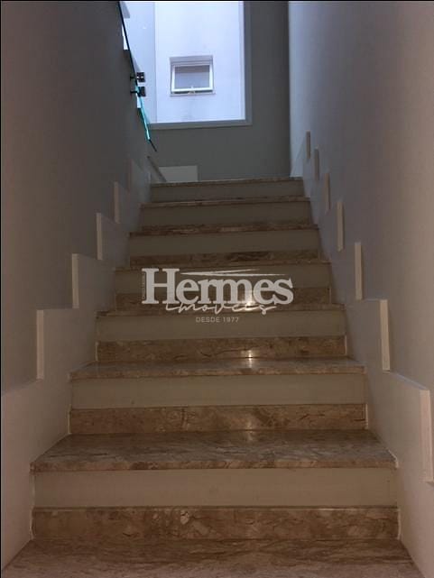 Casa, 3 quartos, 245 m² - Foto 32