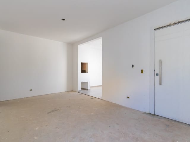 Casa com 142m² 3 quartos e 2 banheiros, à venda, no bairro Boa Vista em Curitiba