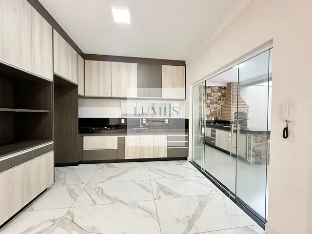 Casa com 300m² 3 quartos e 4 banheiros, à venda, no bairro Colina Werner Plaas em Americana