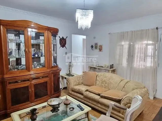 Casa com 230m² 3 quartos e 2 banheiros, à venda, no bairro Vila Flávio em Mogi das Cruzes