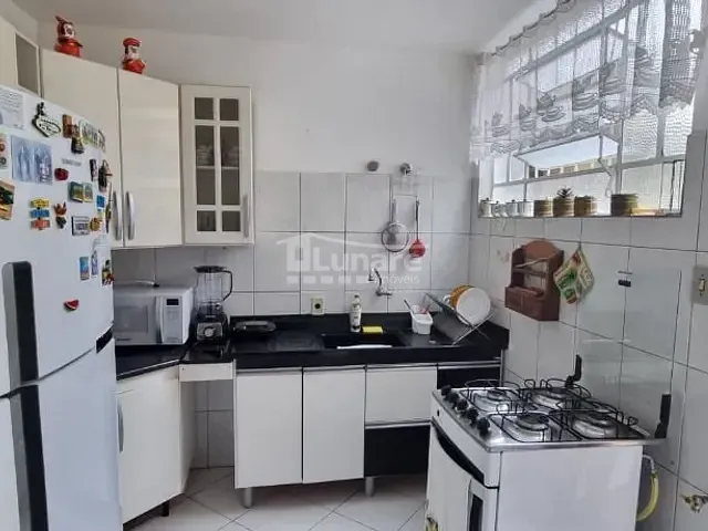 Casa com 230m² 3 quartos e 2 banheiros, à venda, no bairro Vila Flávio em Mogi das Cruzes