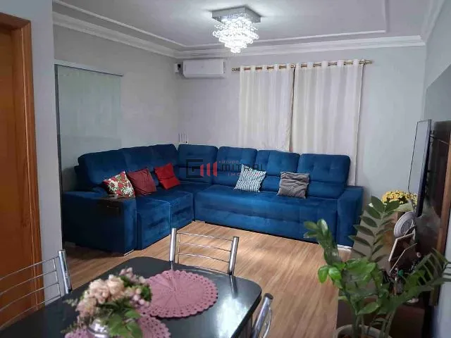 Casa 3 quartos e 4 banheiros, à venda, no bairro Jardim Itapoá em Londrina