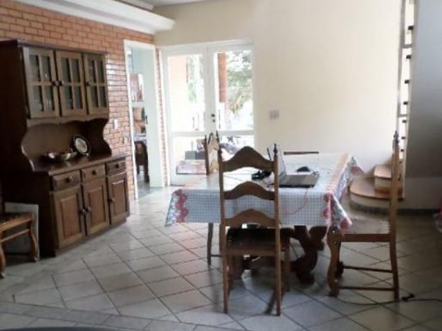 Casa com 1000m² 3 quartos e 4 banheiros, à venda, no bairro Empresarial Gato Preto em Cajamar