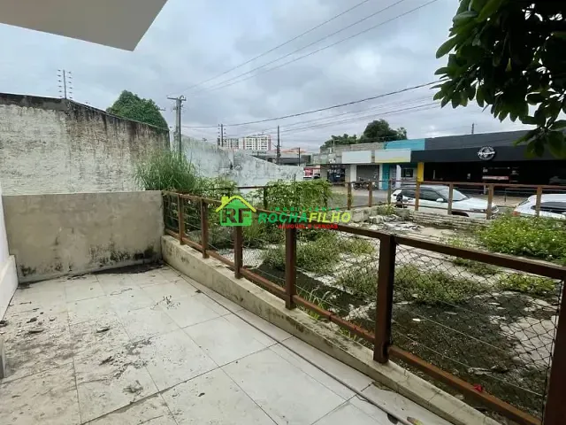 Casa com 500m² 4 quartos e 3 banheiros, para alugar, no bairro Horto em Teresina