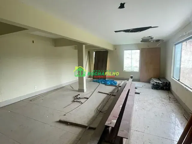 Casa com 500m² 4 quartos e 3 banheiros, para alugar, no bairro Horto em Teresina
