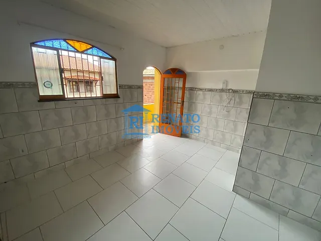 Casa 2 quartos e 1 banheiro, para alugar, no bairro Centro em Maricá