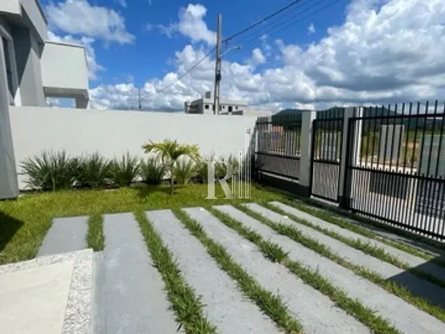 Casa 2 quartos e 1 banheiro, à venda, no bairro Areias em Tijucas