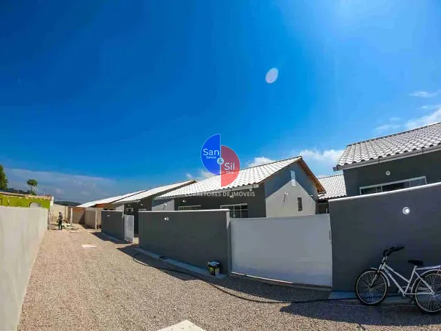 Casa 2 quartos e 1 banheiro, à venda, no bairro Ipiranga (Praia de Mauá) em Magé