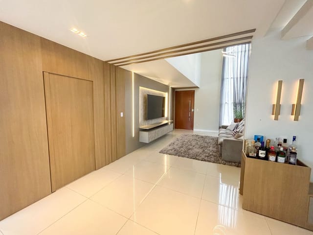 Casa com 409m² 4 quartos e 4 banheiros, à venda, no bairro Loteamento Extensao Do Serrama em Rio das Ostras