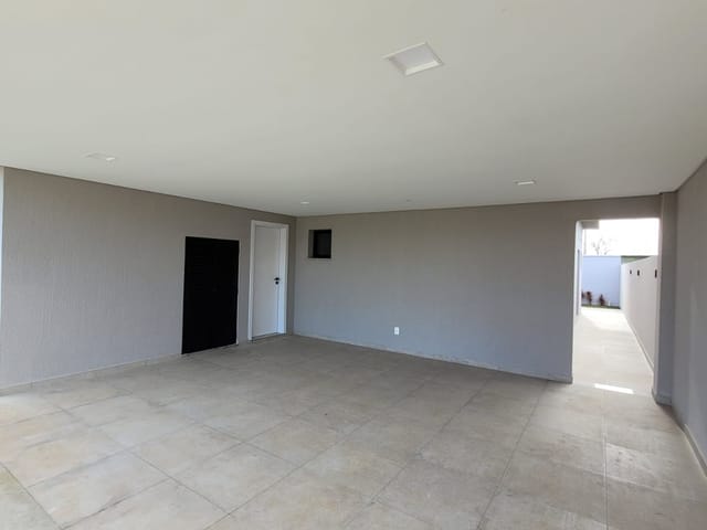 Casa com 300m² 4 quartos e 5 banheiros, à venda, no bairro Jardim Carvalho em Ponta Grossa