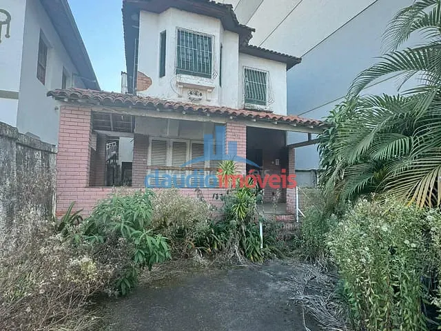 Casa com 491m², à venda, no bairro Centro em Barra Mansa
