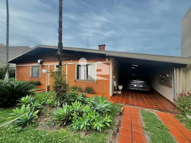 Casa com 1002m² 3 quartos e 2 banheiros, à venda, no bairro Centro em Rolândia