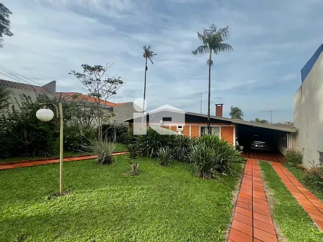 Casa com 1002m² 3 quartos e 2 banheiros, à venda, no bairro Centro em Rolândia