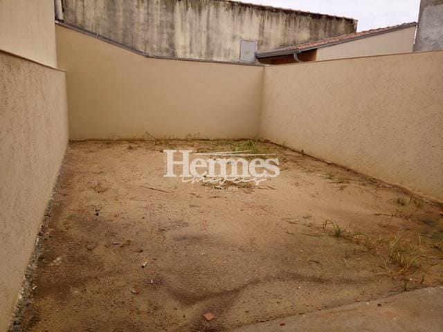 Casa à venda com 2 quartos, 115m² - Foto 4