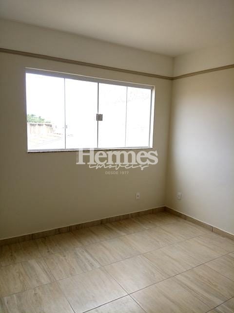 Casa à venda com 2 quartos, 115m² - Foto 8
