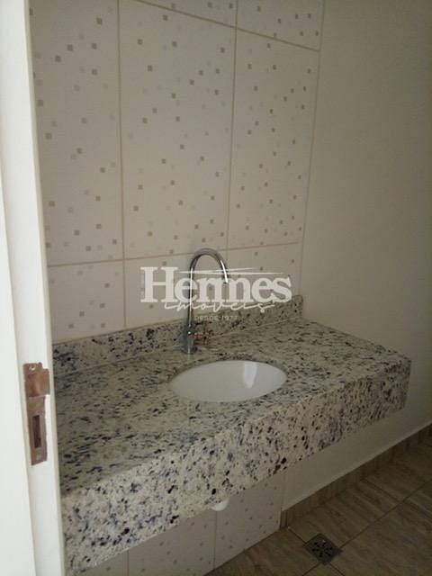 Casa à venda com 2 quartos, 115m² - Foto 6