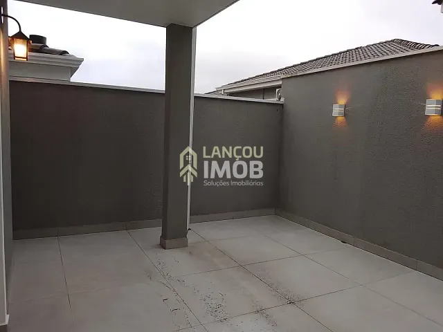 Casa 2 quartos e 3 banheiros, para alugar, no bairro Cidade Nova em Jundiaí