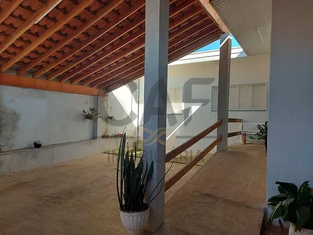 Casa com 200m² 2 quartos e 1 banheiro, à venda, no bairro Parque dos Eucaliptos em Mogi Guaçu