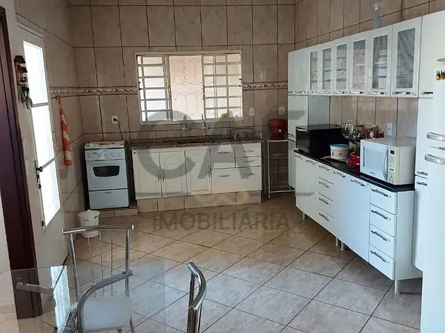 Casa com 200m² 2 quartos e 1 banheiro, à venda, no bairro Parque dos Eucaliptos em Mogi Guaçu