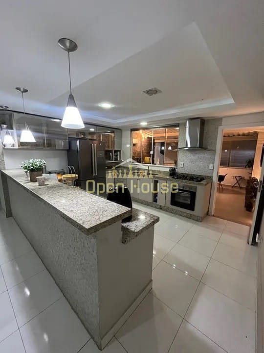 Casa, 3 quartos, 216 m² - Foto 4