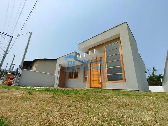 Casa 3 quartos e 1 banheiro, à venda, no bairro Pindobas em Maricá