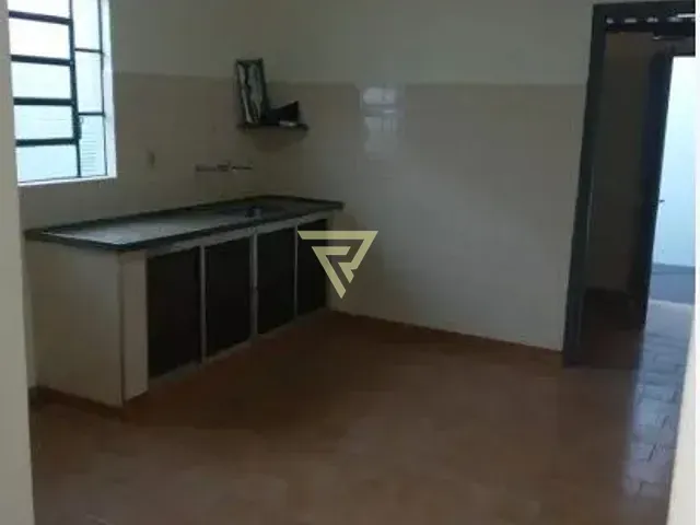 Casa com 176m² 2 quartos e 1 banheiro, à venda, no bairro Campos Elíseos em Ribeirão Preto