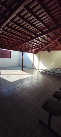 Casa com 442m² 6 quartos e 4 banheiros, à venda, no bairro Cidade Jardim em Goiânia