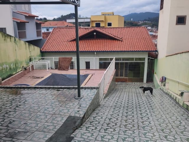 Casa com 302m² 2 quartos e 2 banheiros, à venda, no bairro Agenor em Extrema