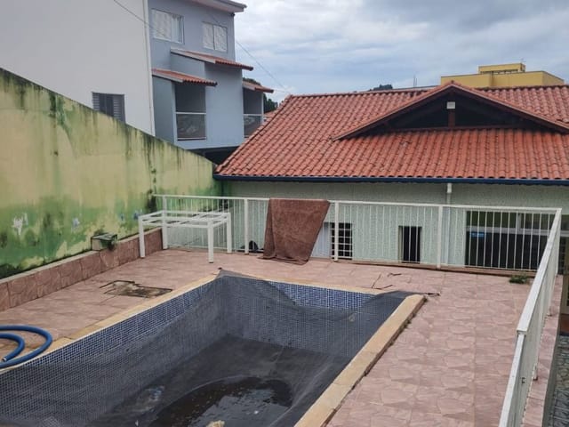 Casa com 302m² 2 quartos e 2 banheiros, à venda, no bairro Agenor em Extrema