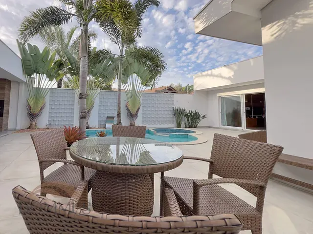 Casa com 356m² 4 quartos e 4 banheiros, à venda, no bairro Castelo em Ipatinga