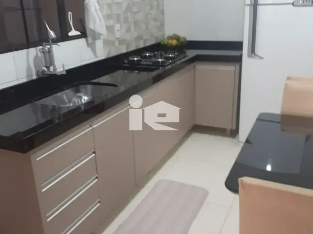 Casa com 143m², à venda, no bairro Jardim Nobre em Rolândia