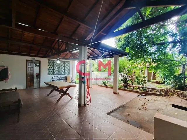 Casa com 968m² 3 quartos e 4 banheiros, para alugar, no bairro Centro em Taquaritinga