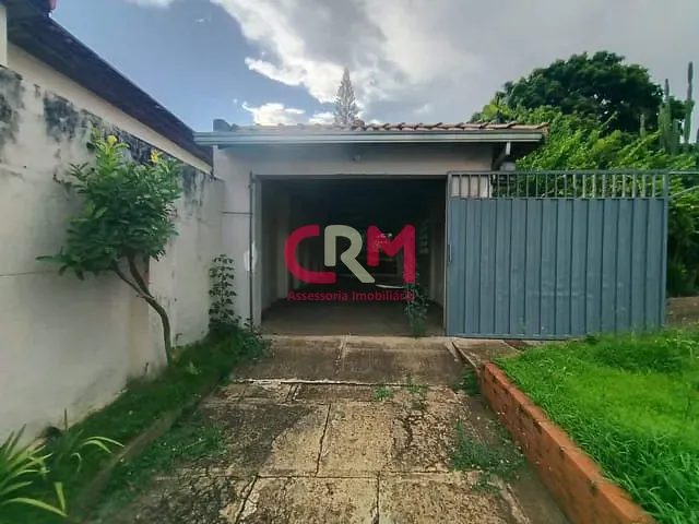 Casa com 968m² 3 quartos e 4 banheiros, para alugar, no bairro Centro em Taquaritinga