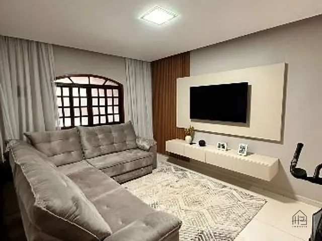 Casa com 200m² 3 quartos e 2 banheiros, à venda, no bairro Parque Alexandre em Cotia